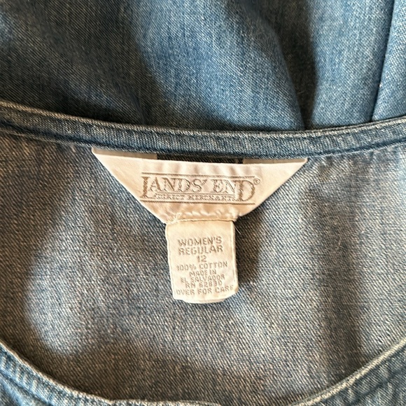 Women’s denim dress, long sleeve, 2 pockets, button up to waist, size 12 - Picture 12 of 12